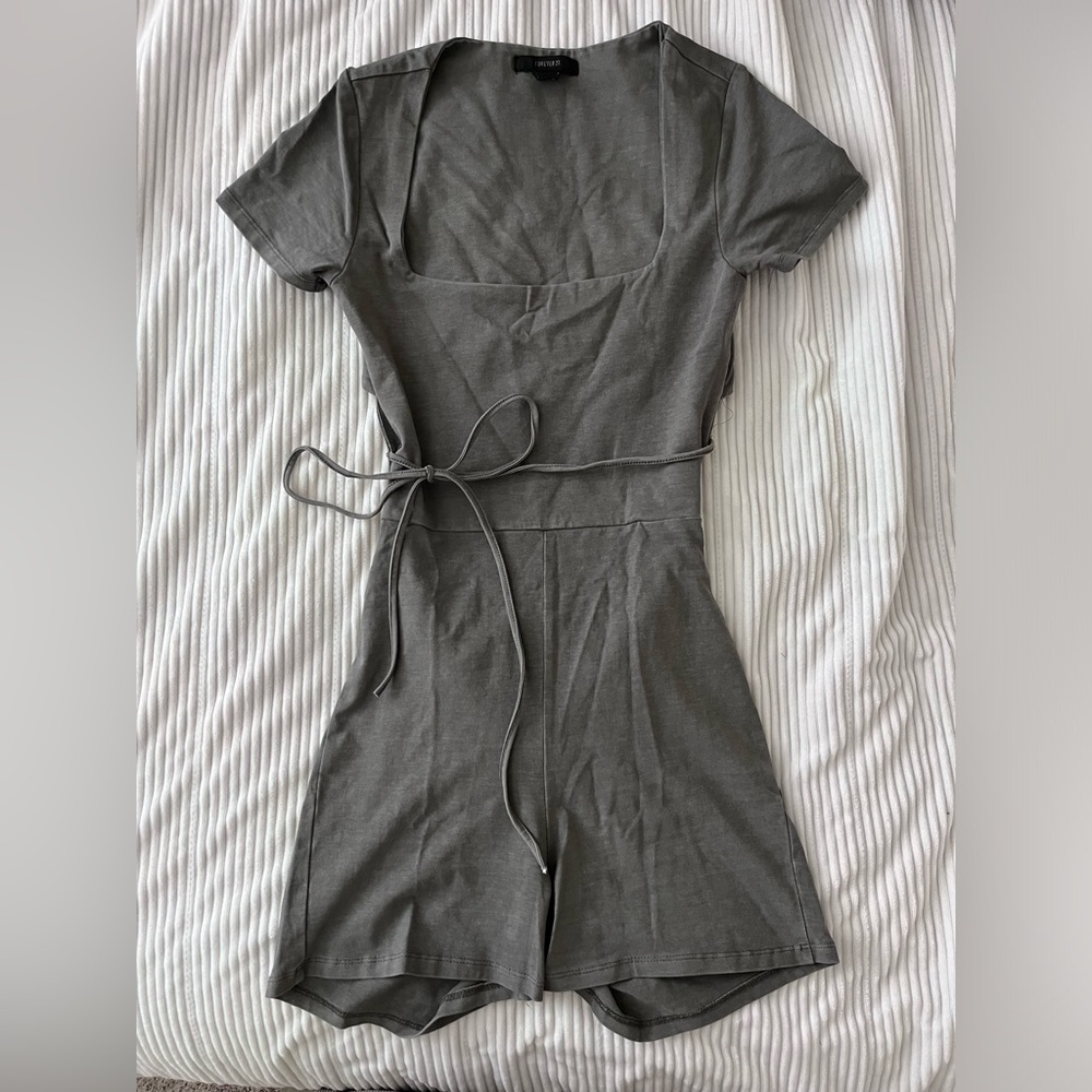 Grey backless jumper